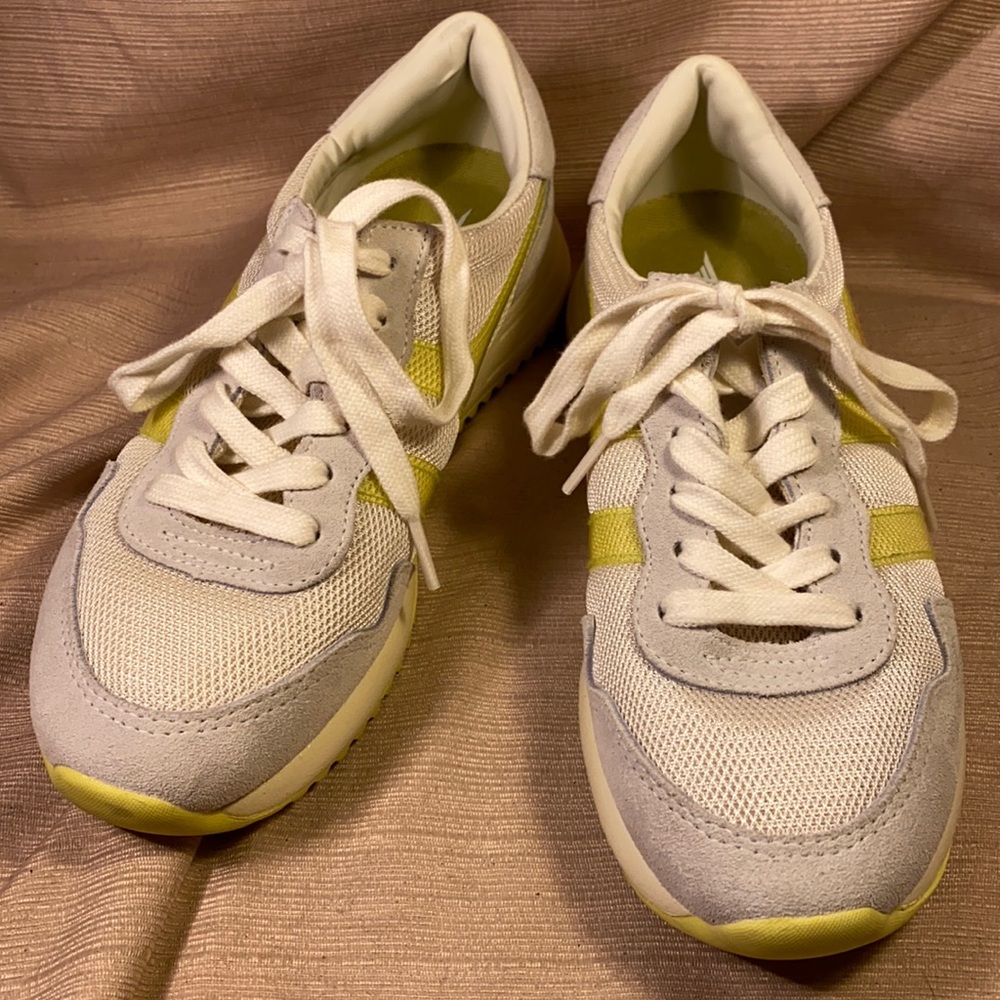 Gola NWOT never worn super stylish/comfortable